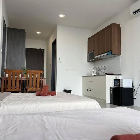 Ferienwohnung Kuching The Podium At 4 Pax - N Exterior foto